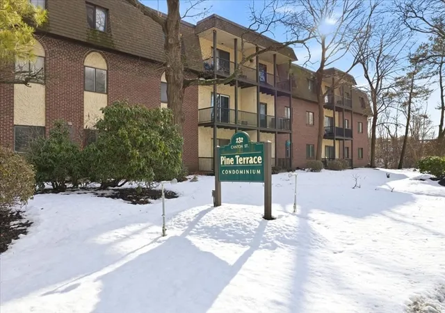 Homes for sale in Randolph, MA | 232 Canton St #308, Randolph, MA 02368 | MLS# 73527935