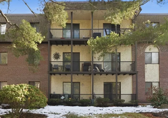 Homes for sale in Randolph, MA | 232 Canton St #308, Randolph, MA 02368 | MLS# 73527935