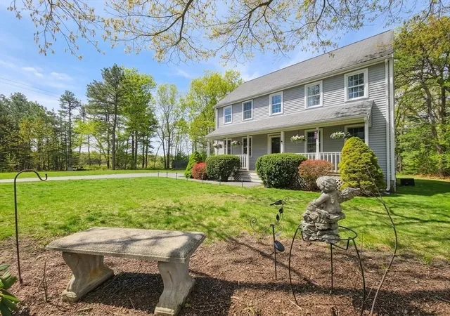 3rd image of 51 Jamies Path, Plymouth, MA 02360 | MLS# 73519341