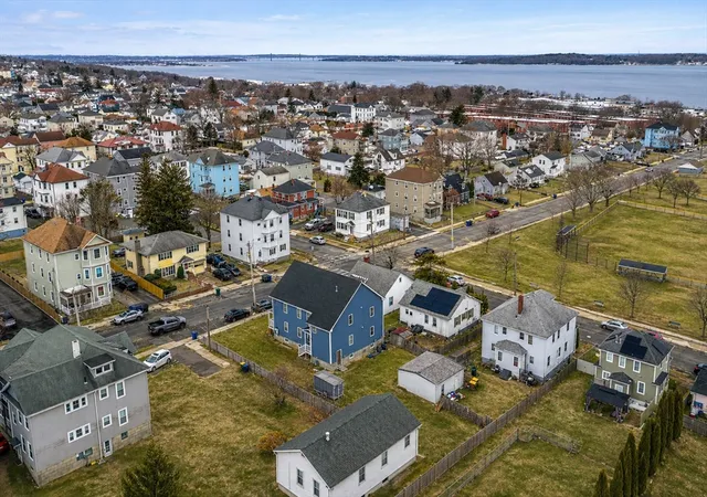 Listing Photo 2 - Condo for sale in building located at 542 King Philip St, Fall River, MA 02724