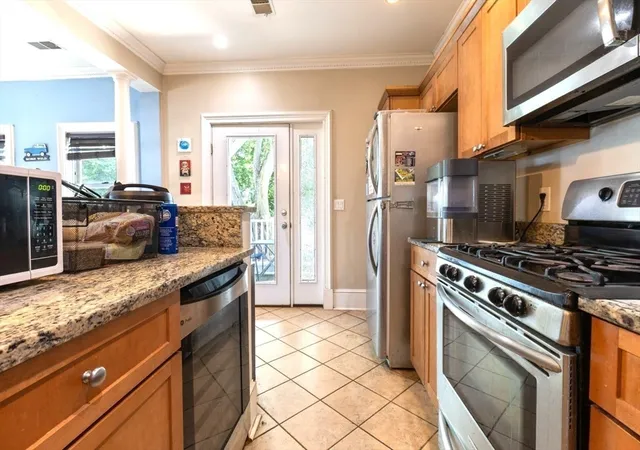 Photo 4 of Sale Pending at 26 Beach St #1, Dorchester, MA 02122 | MLS# 73555193 | Listing updated on 2026-09-04