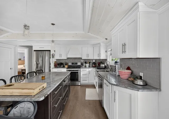 2nd image of 6 Ida Way, Assonet, MA 02702 | MLS# 73550457