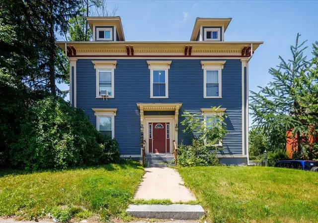 1st image of 16 W St, Worcester, MA 02186
