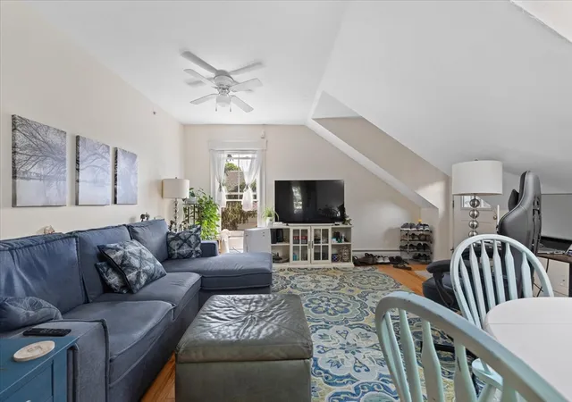 2nd image of 16 W St, Worcester, MA 02186