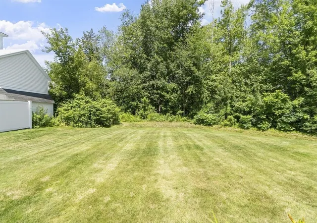 Homes for sale in Salisbury, MA | 6 Sea Spray Lane, Salisbury, MA 01952 | Houzeo