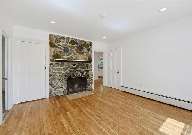 5th image of 580 Ash St, Brockton, MA 02301 | MLS# 73546137