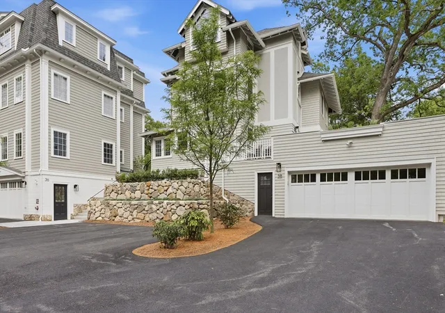 16th image of 38 Edgewood Rd #2, Lexington, MA 02420 | MLS# 73535430
