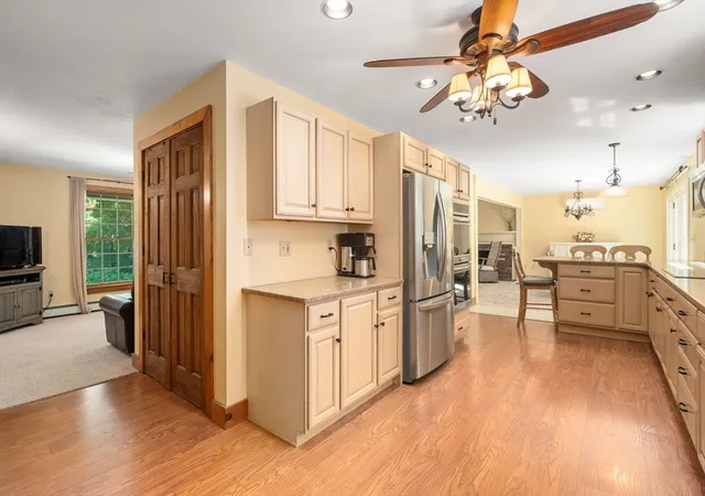 5th image of 12 Hillside Dr, Brimfield, MA 01010 | MLS# 73540661