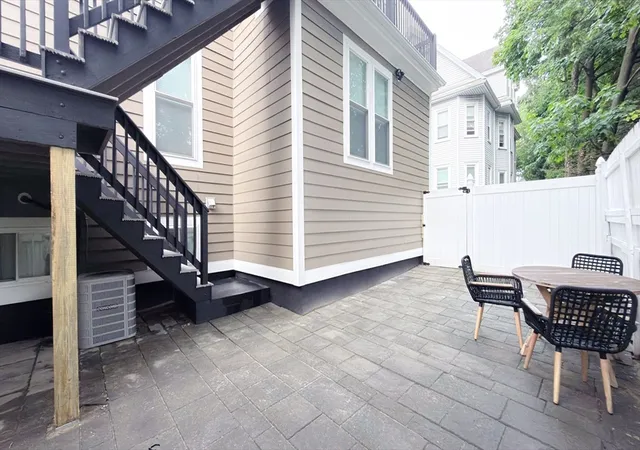 Homes for sale in Everett, MA | 4 High St Ter, Everett, MA 02149 | Houzeo
