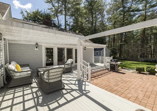 Homes for sale in Duxbury, MA | 40 Pinewood Ln, Duxbury, MA 02332 | MLS# 73508973