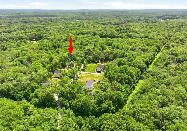40th image of 4 White Court, Douglas, MA 01516 | MLS# 73559856