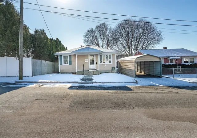 Photo 1 of Sale Pending at 475 Ludlow St, Fall River, MA 02721 | MLS# 73463348 | Listing updated on 2026-01-31