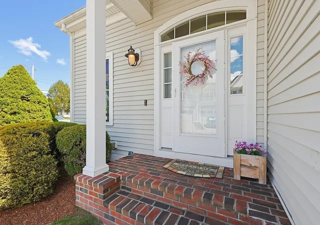 Homes for sale in Milford, MA | 20 Cedarview #20, Milford, MA 01757 | MLS# 73516001
