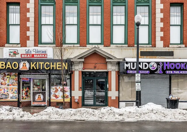 2nd image of 202 Broadway, Lawrence, MA 01840