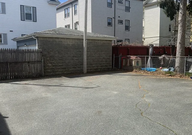 Homes for sale in New Bedford, MA | 188 Belleville Rd, New Bedford, MA 02745 | MLS# 73504299