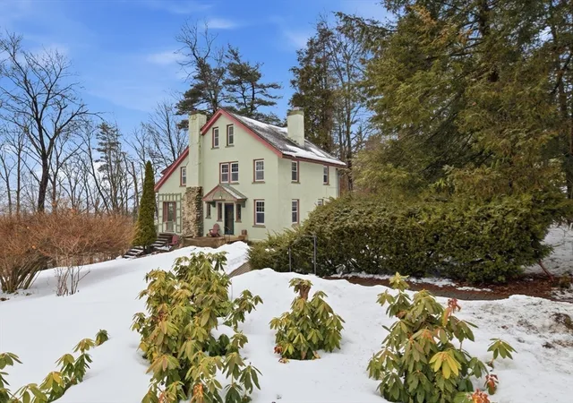 Photo 3 of Single family home for sale at 50 Mount Pleasant, Amherst, MA 01002 | MLS# 73484288 | Listing updated on 2026-09-06