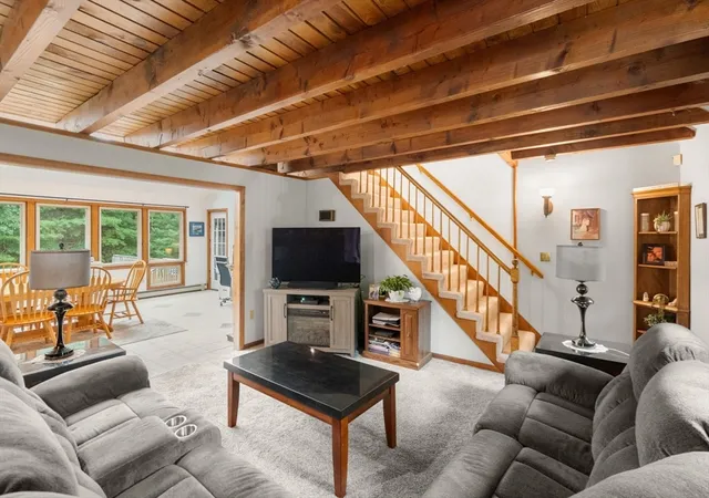 image of 40 Clear Pond Rd, Lakeville, MA 02347 | MLS# 73551298