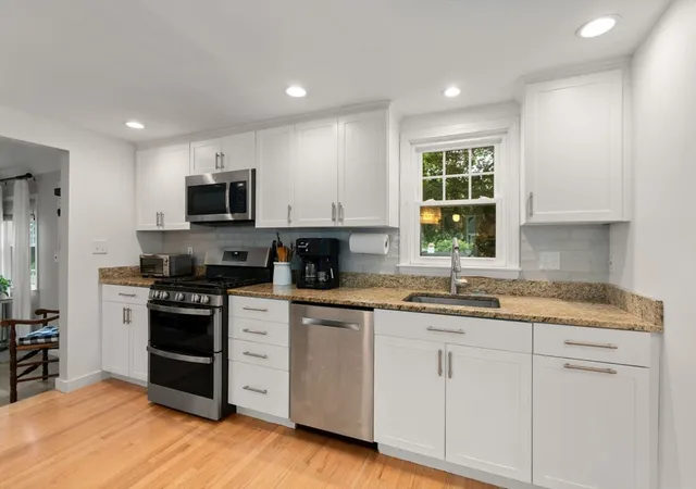 Homes for sale in Norwood, MA | 29 Laurel Street, Norwood, MA 02062 | MLS# 73541410