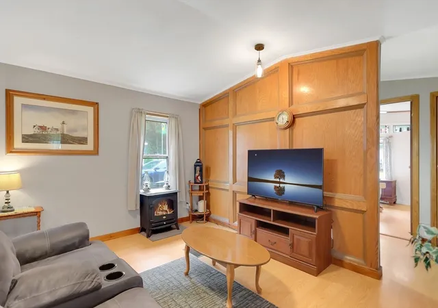 5th image of 2 Wendy, Merrimac, MA 01860 | MLS# 73537037