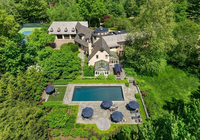 Photo 3 of Single family home for sale at 15 Claridge Dr, Weston, MA 02493 | MLS# 73569449 | Listing updated on 2026-09-01
