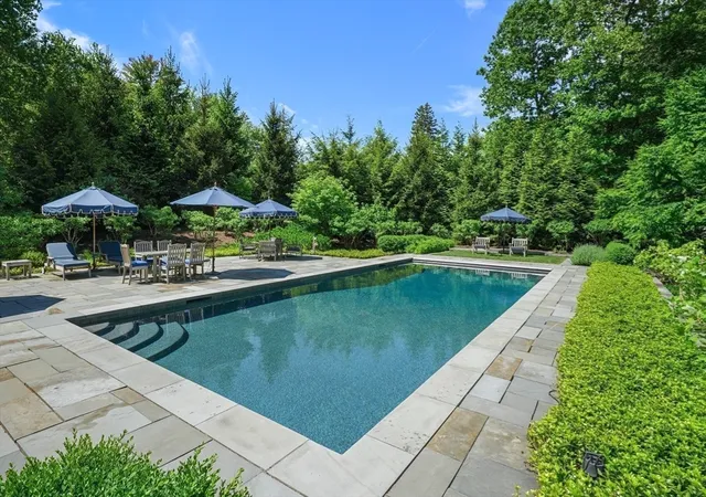 Photo 4 of Single family home for sale at 15 Claridge Dr, Weston, MA 02493 | MLS# 73569449 | Listing updated on 2026-09-01