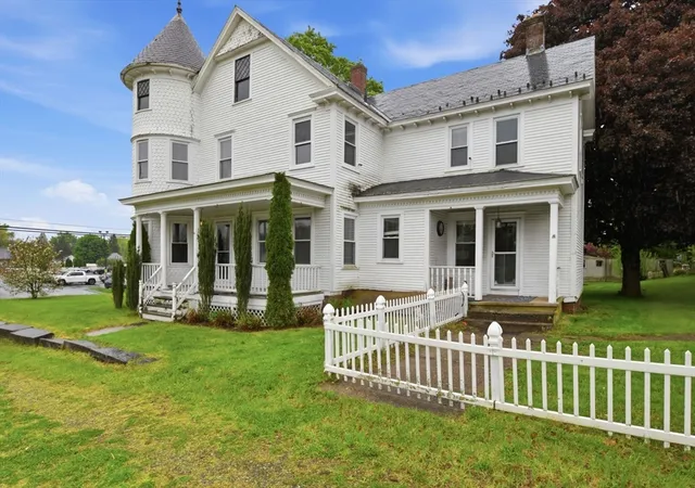 4th image of 482 Holyoke St, Ludlow, MA 01056 | MLS# 73529810