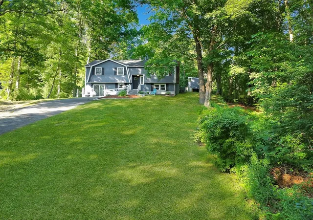 2nd image of 40 Kim Kris Lane, Dracut, MA 01826 | MLS# 73545766