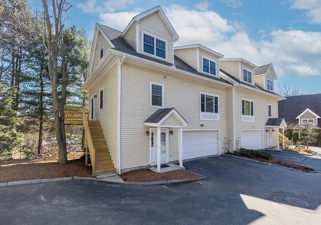 2nd image of 81 Beecher Pl #81, Newton Center, MA 02459 | MLS# 73566553