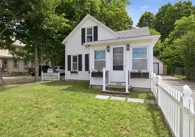 Single family home for sale at 589 South St, Wrentham, MA 02093 | MLS# 73564798