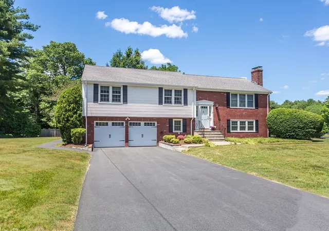 Homes for sale in Natick, MA | 9 Riverbend Dr, Natick, MA 01760 | MLS# 73538389