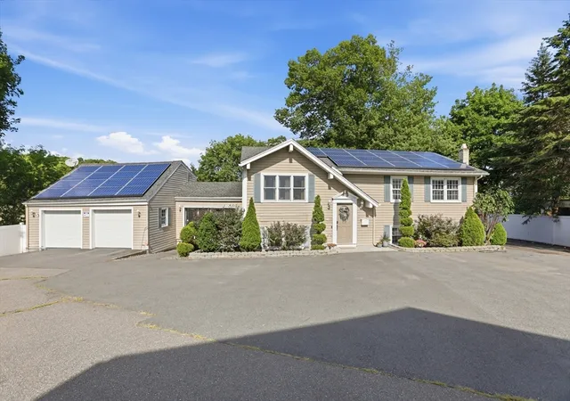 Homes for sale in Saugus, MA | 60 R Jasper St, Saugus, MA 01906 | MLS# 73541942