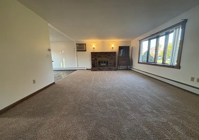 Photo 4 of Single family home for sale at 1373 Center St, Ludlow, MA 01056 | MLS# 73499540 | Listing updated on 2026-09-13
