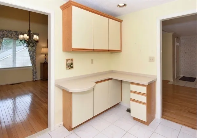 3rd image of 191 Brickett Hill Circle #191, Haverhill, MA 01830 | MLS# 73544270