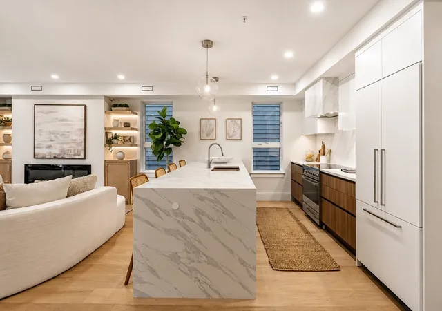 1st image of 185 E Street #3, South Boston, MA 02127 | MLS# 73564813