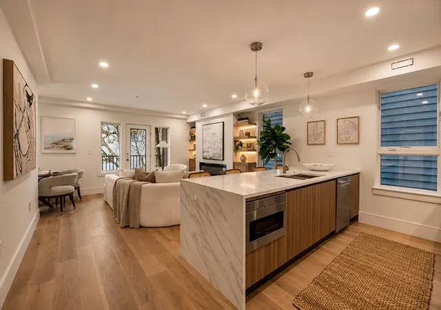 2nd image of 185 E Street #3, South Boston, MA 02127 | MLS# 73564813