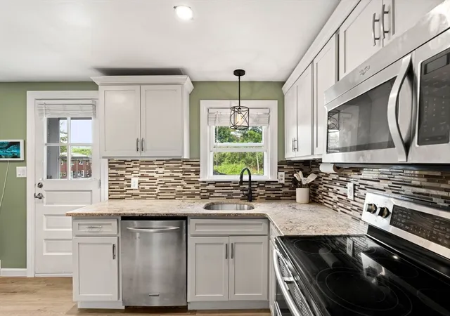 Photo 2 of Sale Pending at 7 Village Green Dr #7, North Andover, MA 01845 | MLS# 73569537 | Listing updated on 2026-09-03