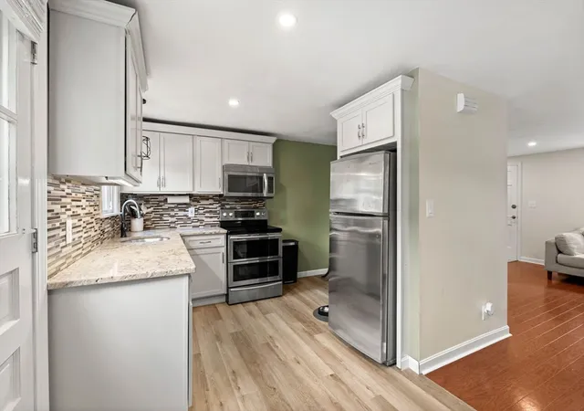 Photo 3 of Sale Pending at 7 Village Green Dr #7, North Andover, MA 01845 | MLS# 73569537 | Listing updated on 2026-09-03