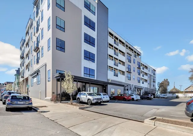 Homes for sale in Somerville, MA | 519 Broadway, Somerville, MA 02145 | Houzeo