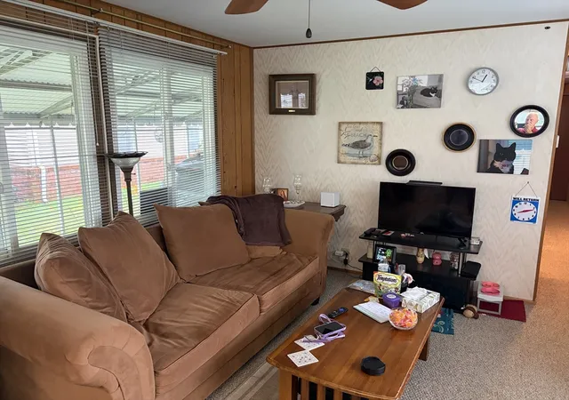 18th image of 139 West #1, Hatfield, MA 01038 | MLS# 73560178