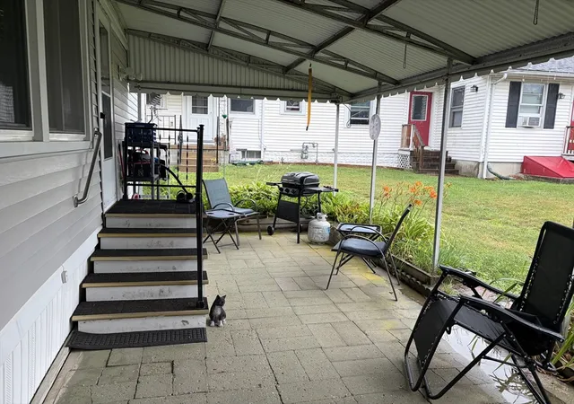 5th image of 139 West #1, Hatfield, MA 01038 | MLS# 73560178
