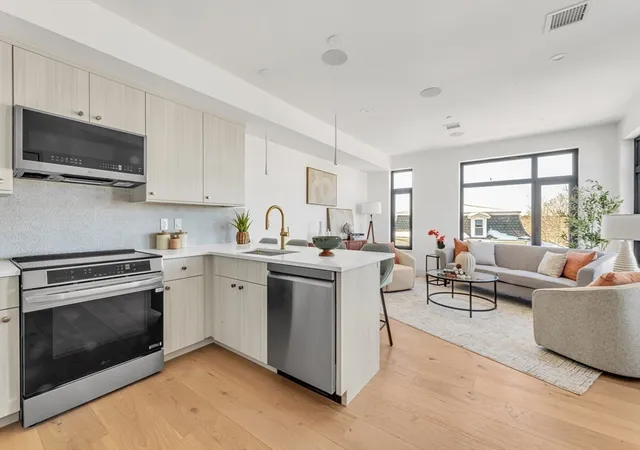 Homes for sale in Boston, MA | 34 Oak Street #202, Boston, MA 02136 | MLS# 73527404