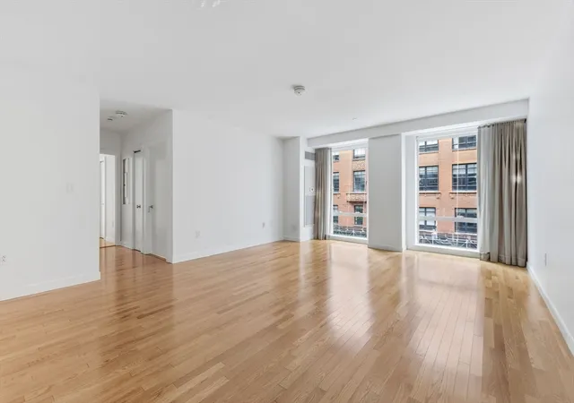 Homes for sale in Boston, MA | 80 Broad Street #302, Boston, MA 02110 | MLS# 73525465