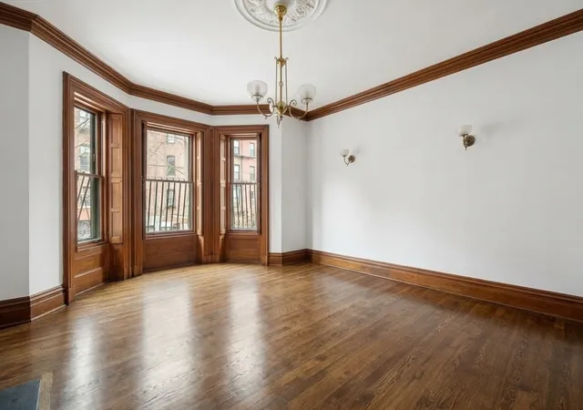 2nd image of 381 Beacon Street, Boston, MA 02116 | MLS# 73501931