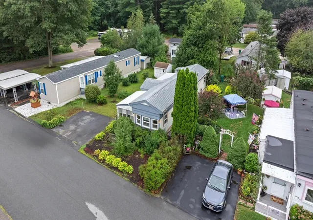 Photo 3 of Sale Pending at 33 Hilltop Rd, Plainville, MA 02762 | MLS# 73568651 | Listing updated on 2026-08-31