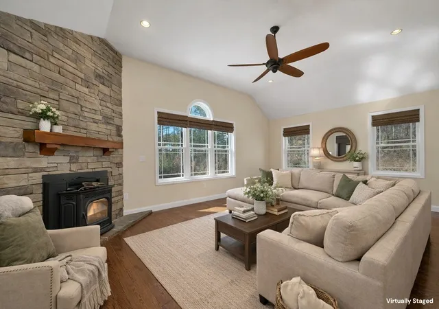 3rd image of 142 Worcester Road, Hollis, NH 03049 | MLS# 73522881