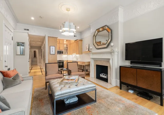 2nd image of 395 Marlborough St #3, Boston, MA 02115 | MLS# 73526083