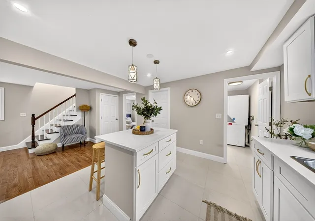 4th image of 11 S Berryman St, Westport, MA 02790 | MLS# 73565025