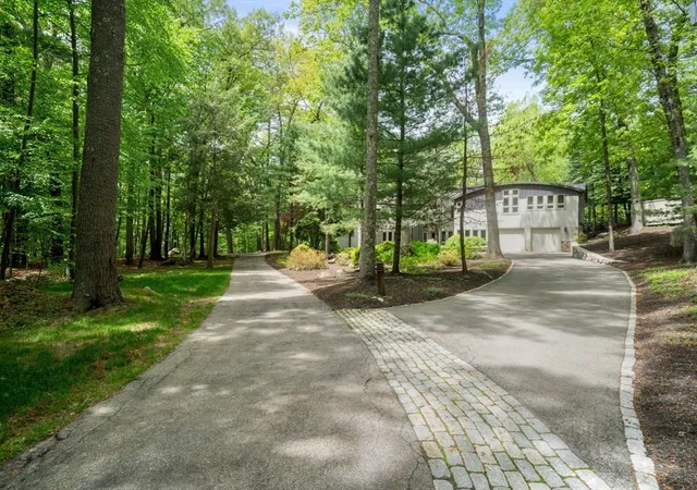 4th image of 44 Maple Street, Sherborn, MA 01770 | MLS# 73523960