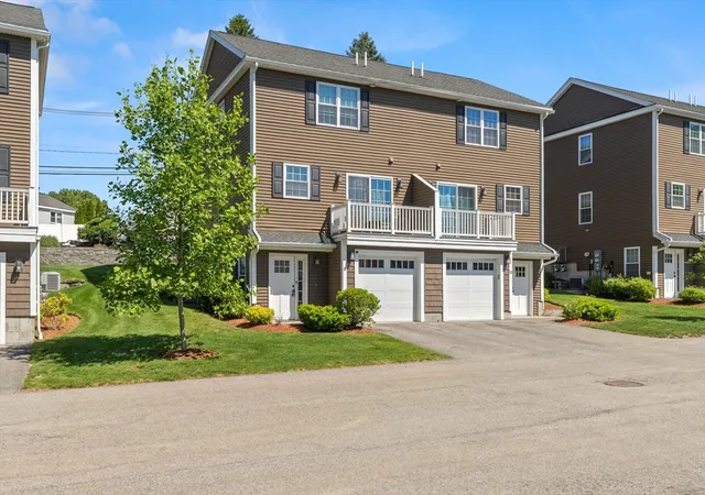 Homes for sale in Chelmsford, MA | 4 Fairview St #8, Chelmsford, MA 01863 | MLS# 73531212