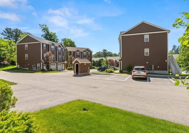 Homes for sale in Chelmsford, MA | 4 Fairview St #8, Chelmsford, MA 01863 | MLS# 73531212